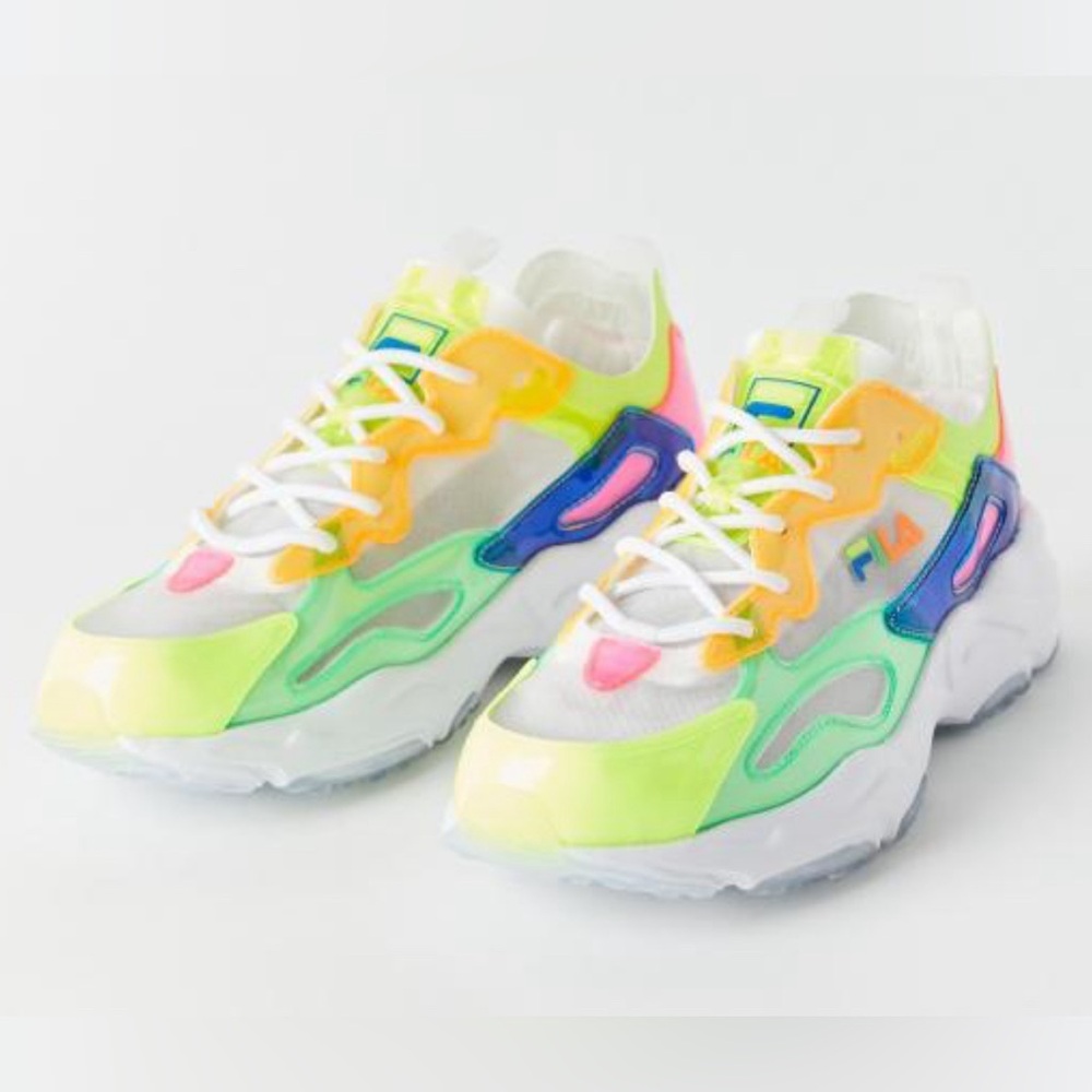 New out of box Fila Ray Tracer TL sneaker